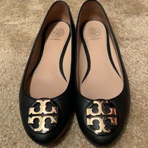 Like new Tory Burch flats size 6.FINAL CALL